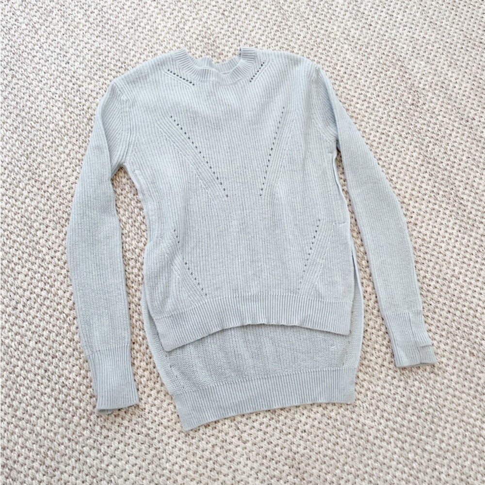 Lululemon Knit Pullover Sweater – Women’s Size 4 – Light Gray